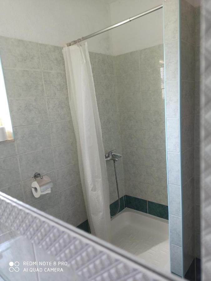 Boni02 Apartment Gdinj Екстериор снимка