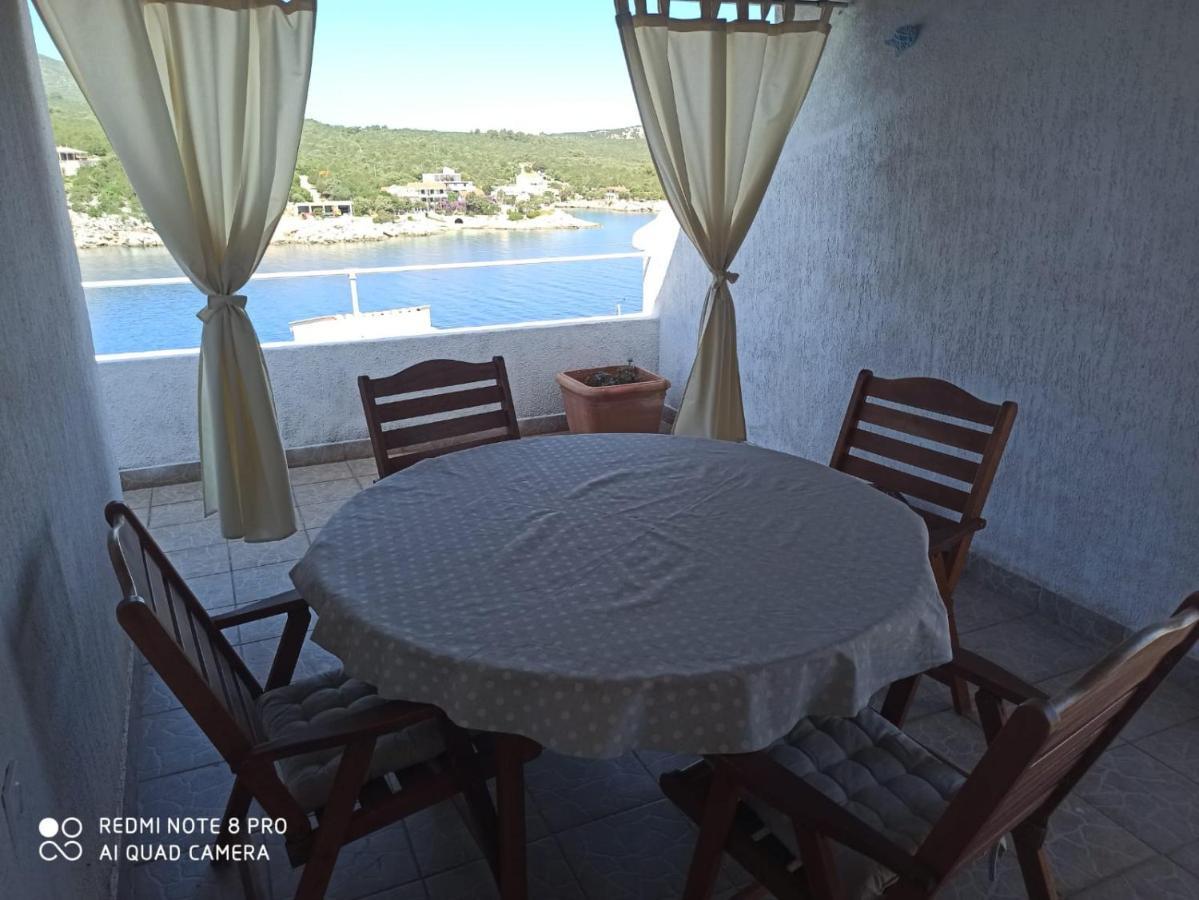 Boni02 Apartment Gdinj Екстериор снимка